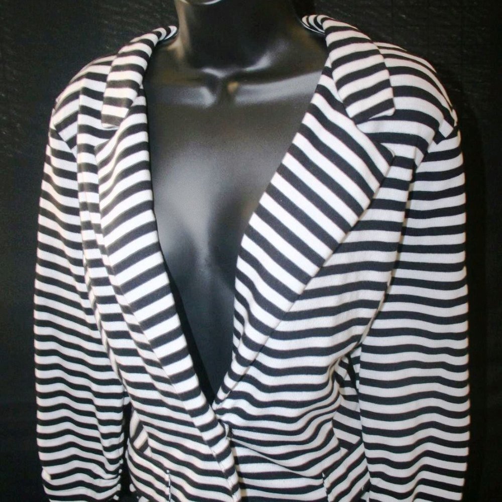 ANA- Smart Casual Jacket - Striped Black & White Blazer